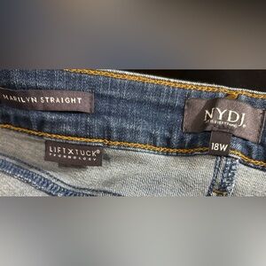 NYD Jeans 18 Lift tuck